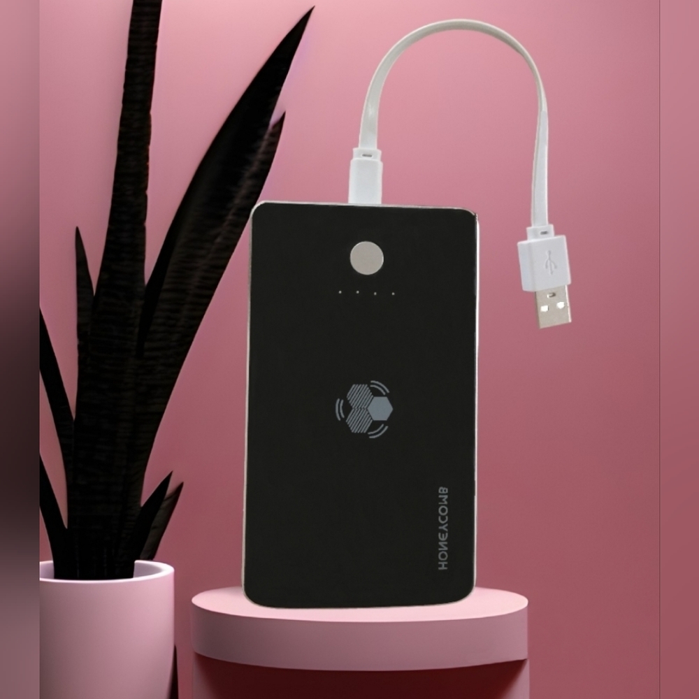Brand New Wireless Honeycomb 5,000Mah power bank